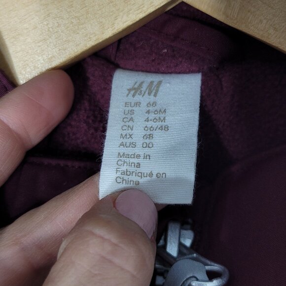 H&M Kid's Maroon Zipper Pocket Faux Fur-Trimmed Hooded Winter Snowsuit Size 4-6M - Picture 9 of 15